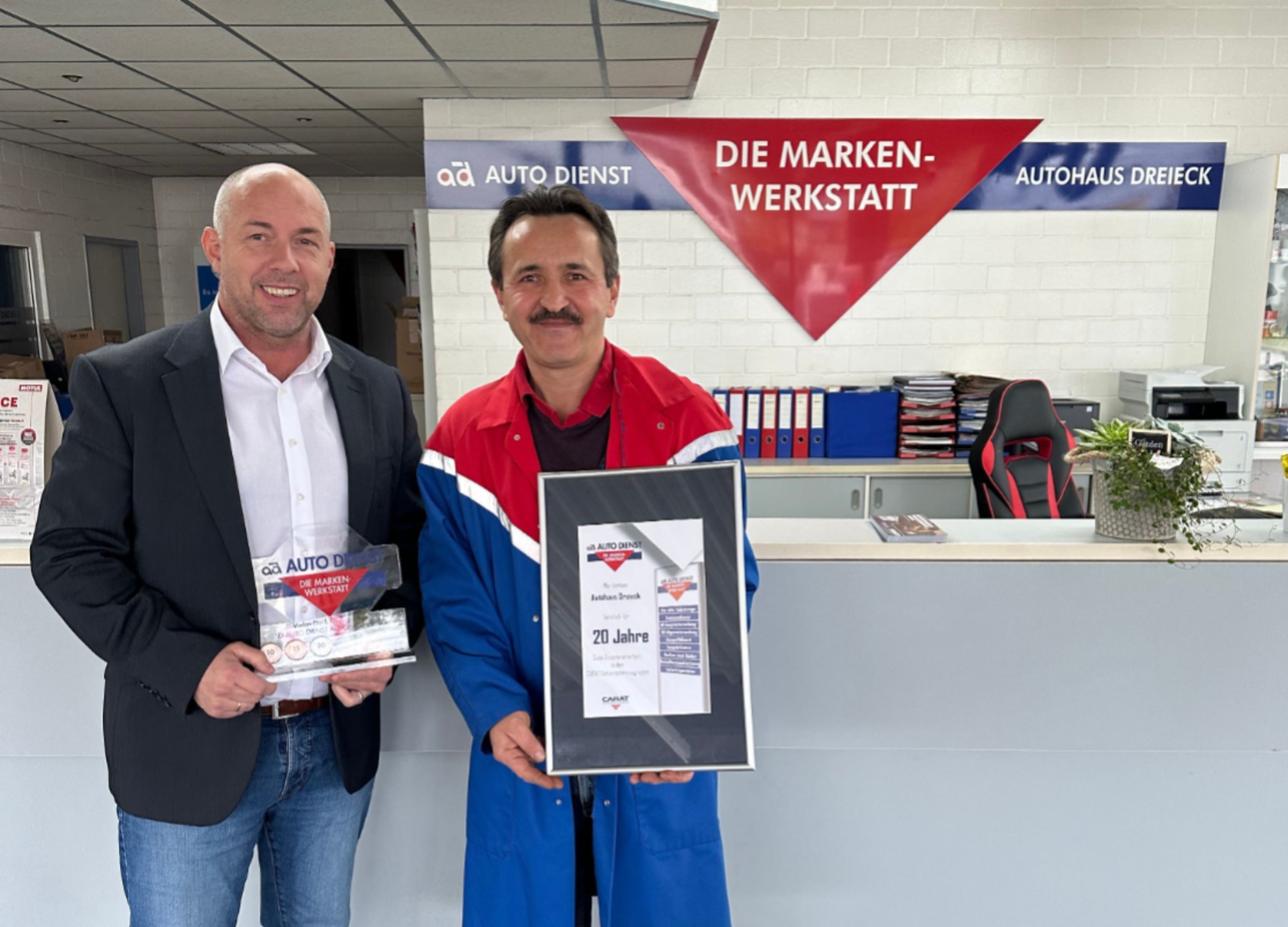 Jubiläum adAD Dreieck adAUTO DIENST